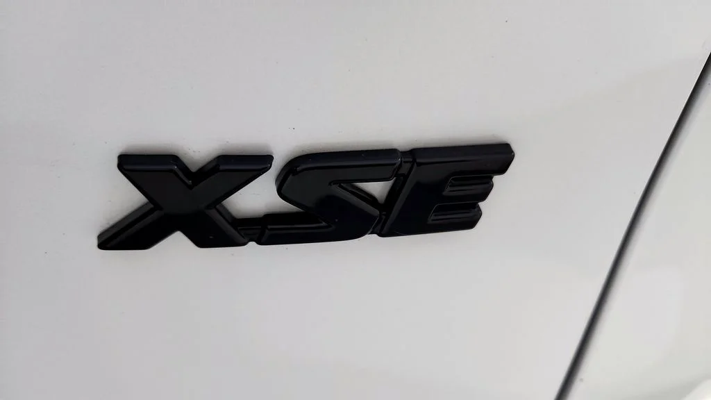 2023 Toyota RAV4 XSE - Photo 14
