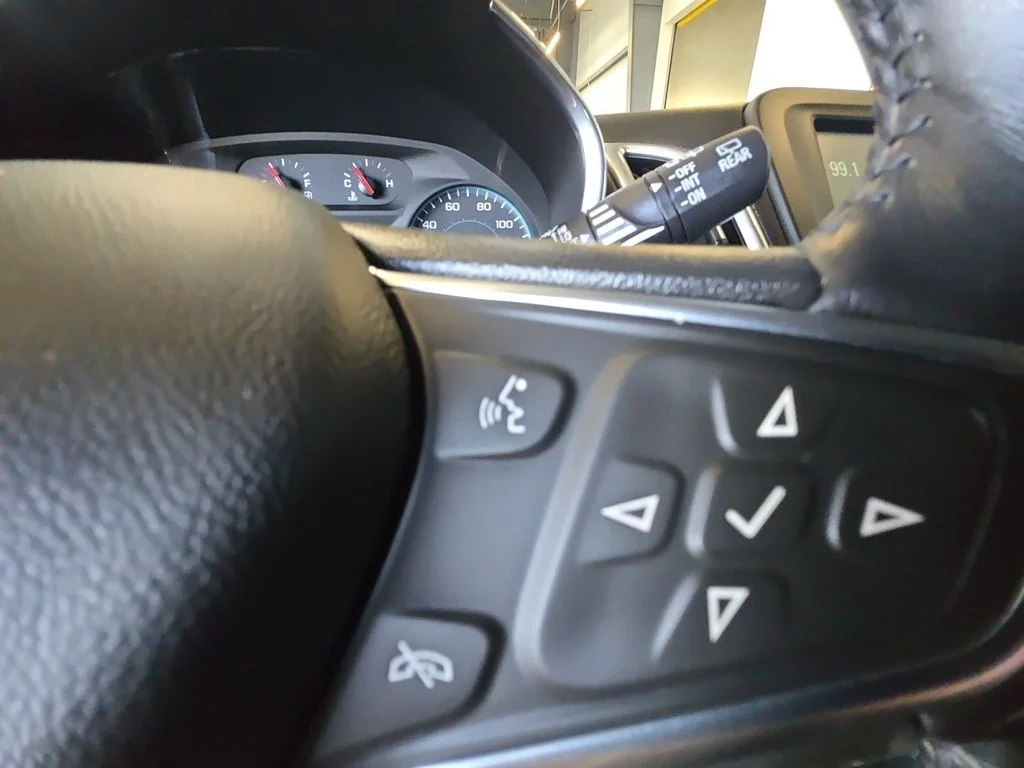 Used 2018 Gray Chevrolet LT image 19