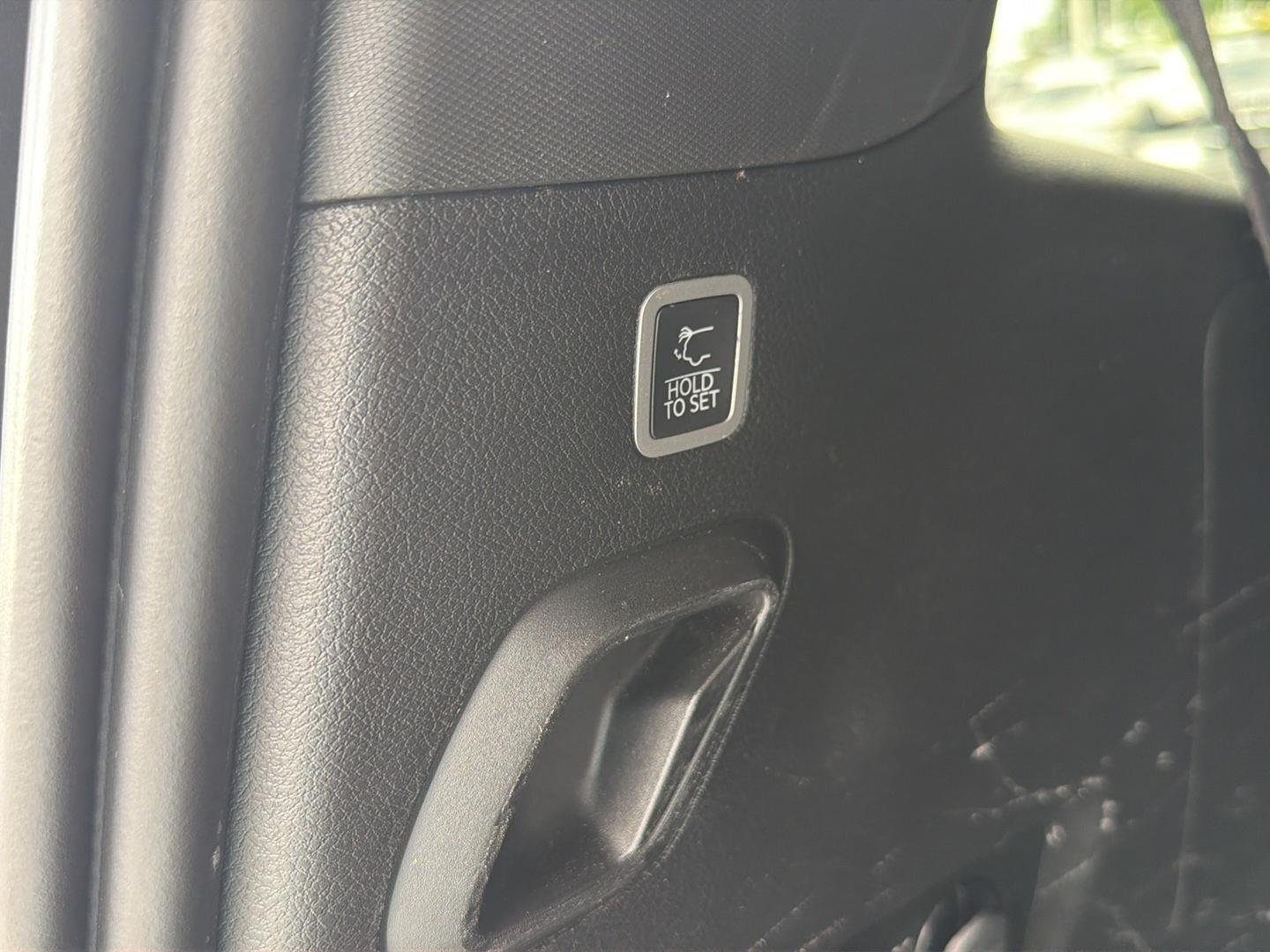 Used 2022 Velvet Red Pearlcoat Jeep Series II image 37