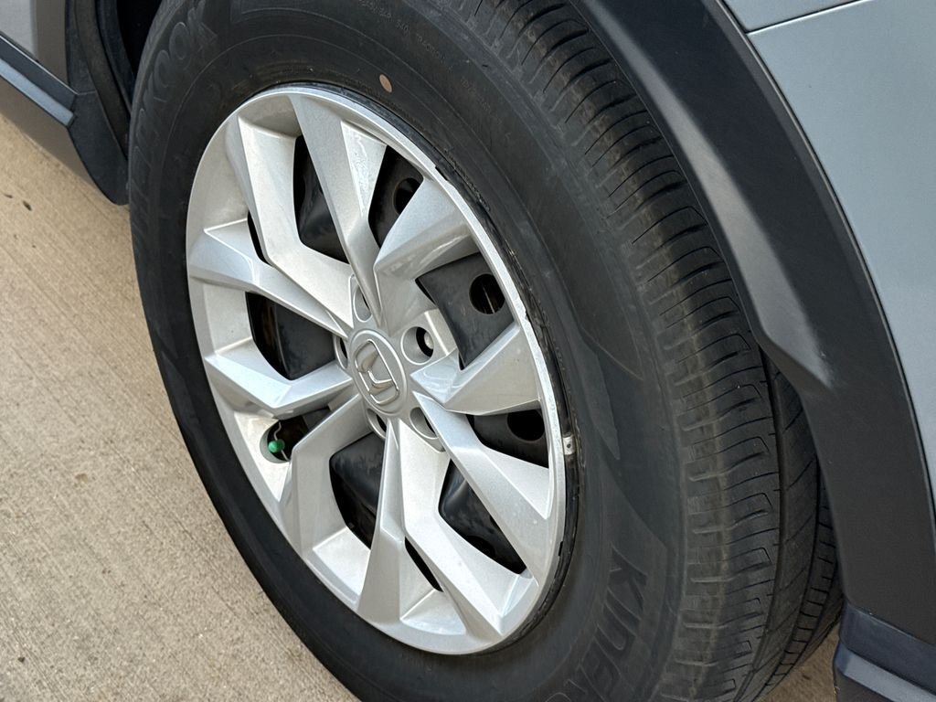 Certified Used 2025 Urban Gray Pearl Honda LX image 10