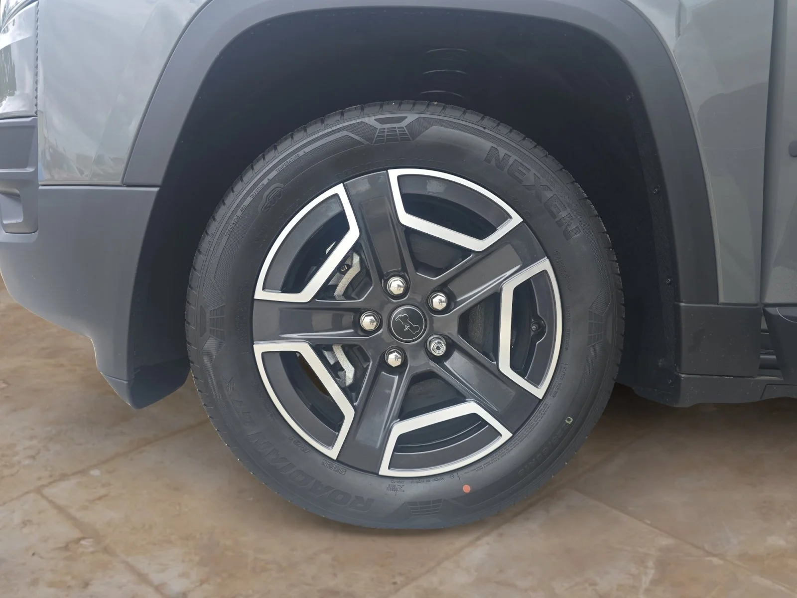 New 2026 Sting-Gray Clearcoat Jeep Limited image 29