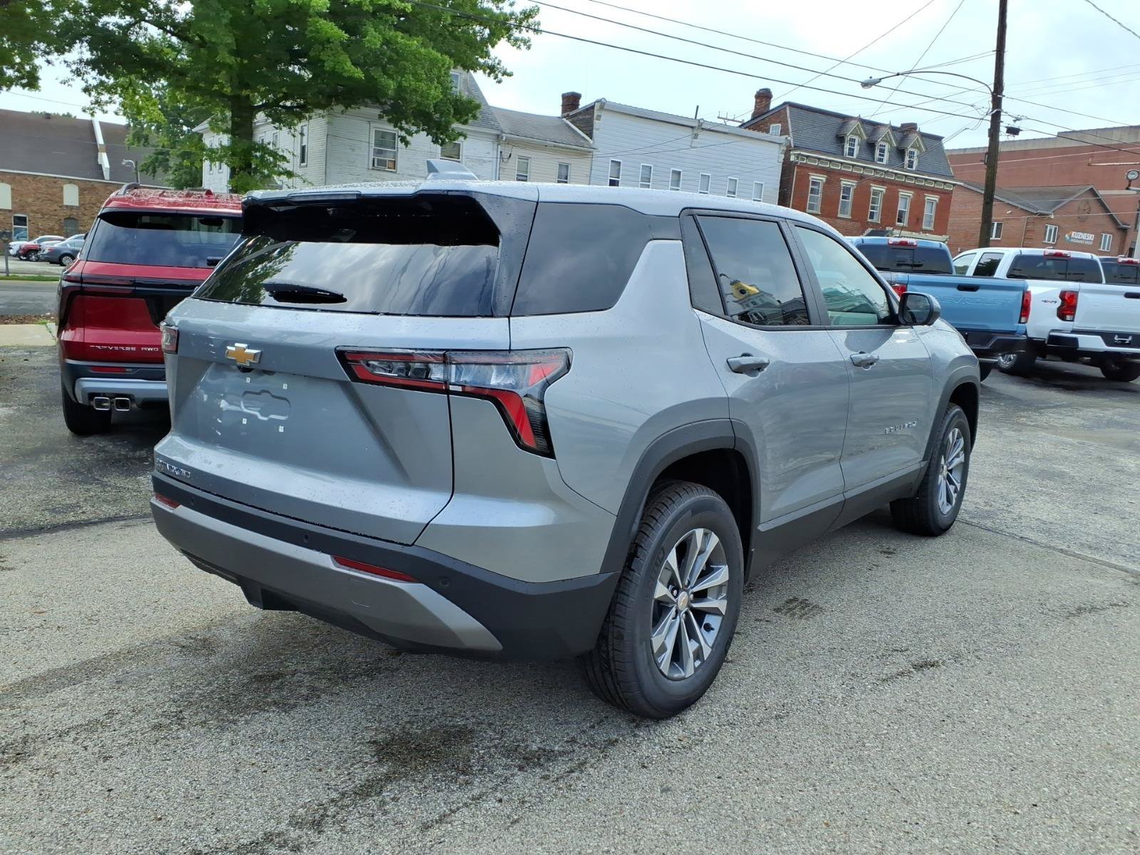 New 2027 Sterling Gray Metallic Chevrolet LT image 4