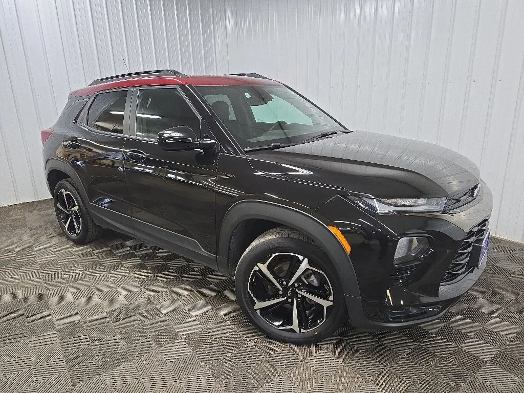 Used 2022 Black Chevrolet RS image 7