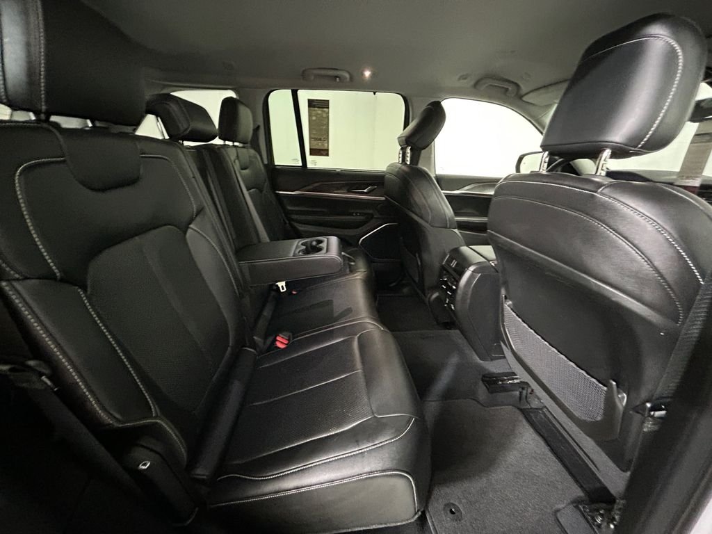 Used 2023 White Jeep Limited image 17