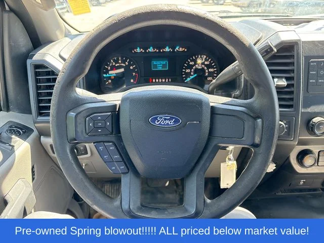 Used 2018 White Ford XL image 28