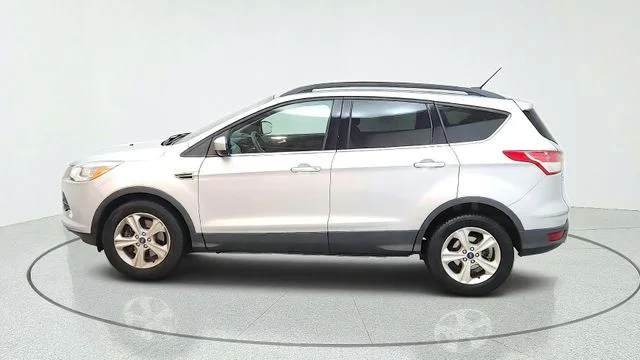 Used 2016 Silver Ford SE image 6