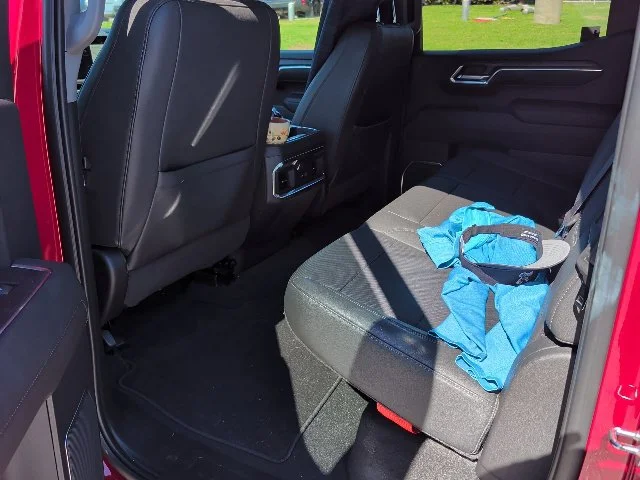 Used 2022 Red GMC SLT image 14