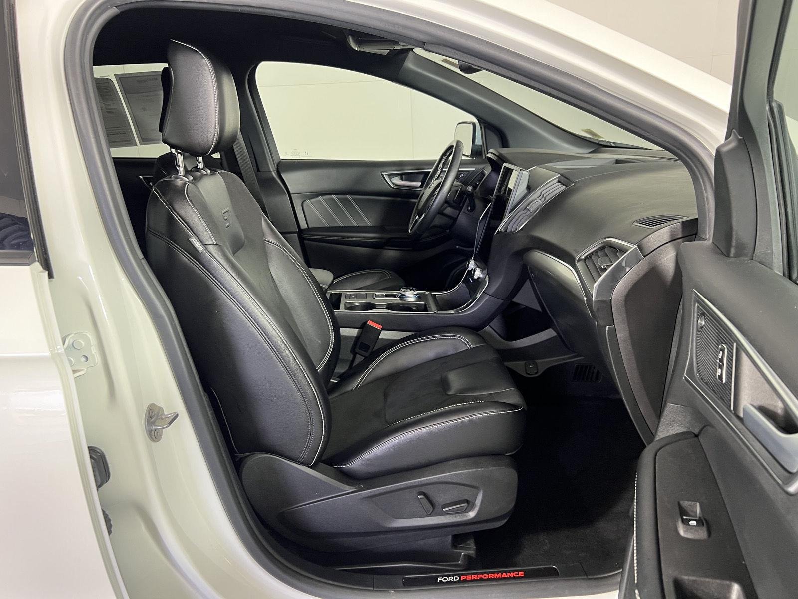 Used 2023 Star White Metallic Tri-Coat Ford ST image 9