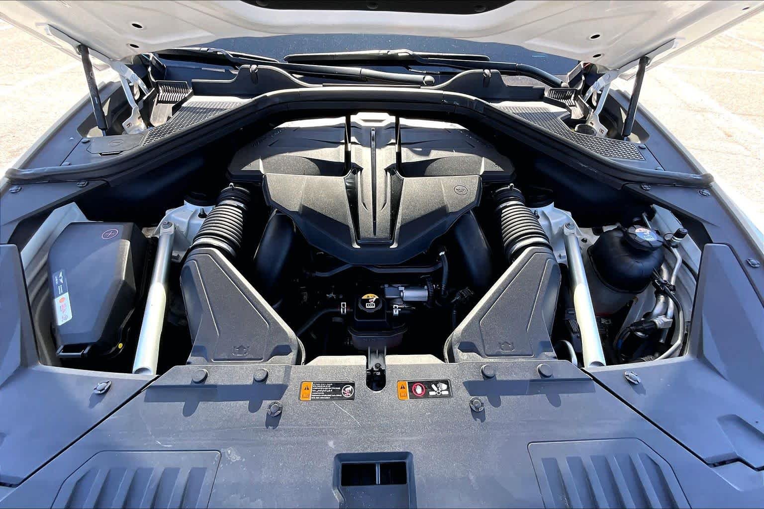 Used 2024 Uyuni White Genesis  image 32