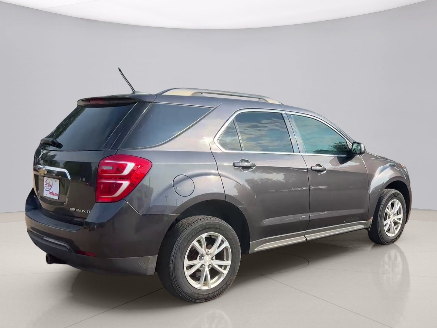 Used 2016 Gray Chevrolet LT AWD image 5