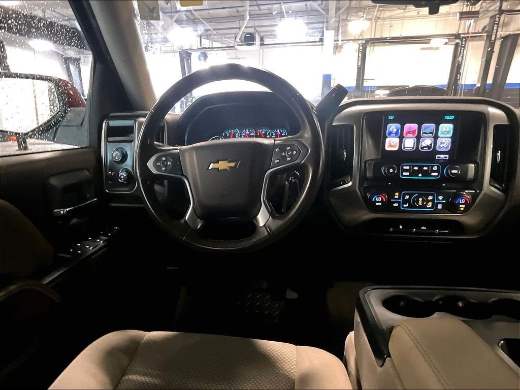Used 2016 Red Chevrolet LT image 17