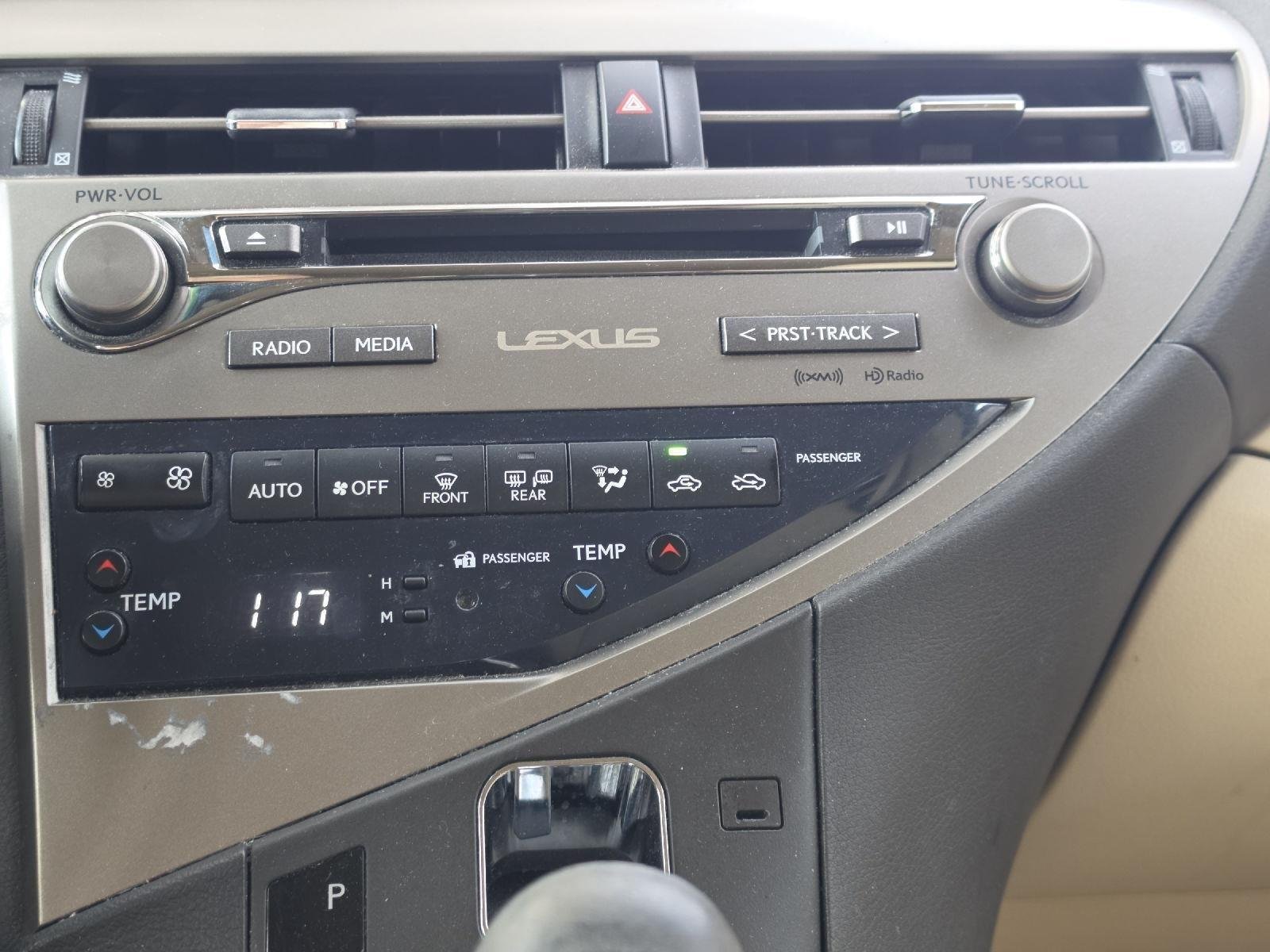 Used 2015 Satin Cashmere Metallic Lexus Base image 47