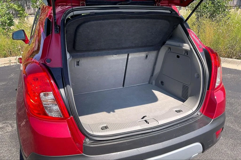Used 2015 Red Buick Base image 27
