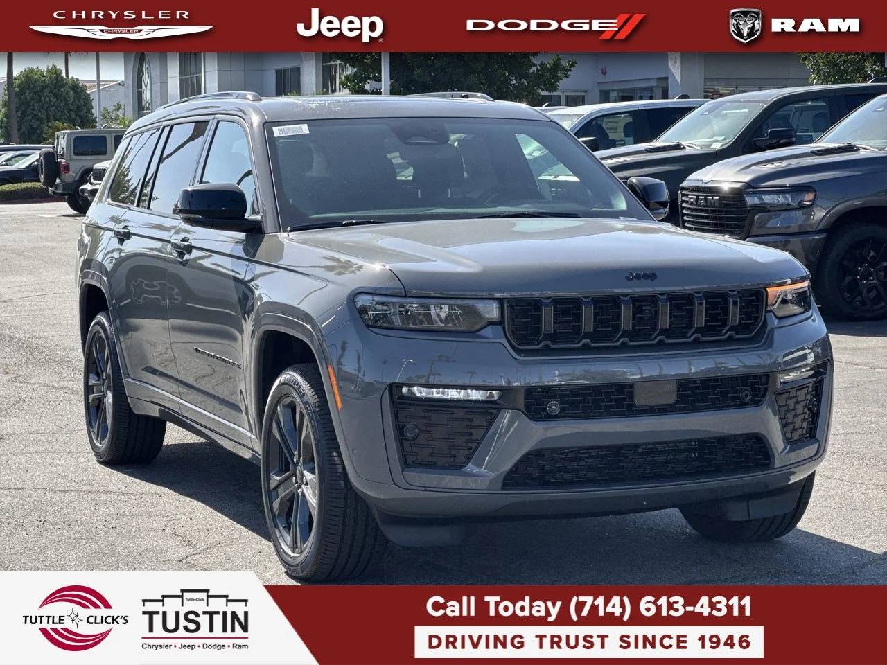 New 2027 Sting-Gray Clear-Coat Paint Jeep Limited Reserve image 9