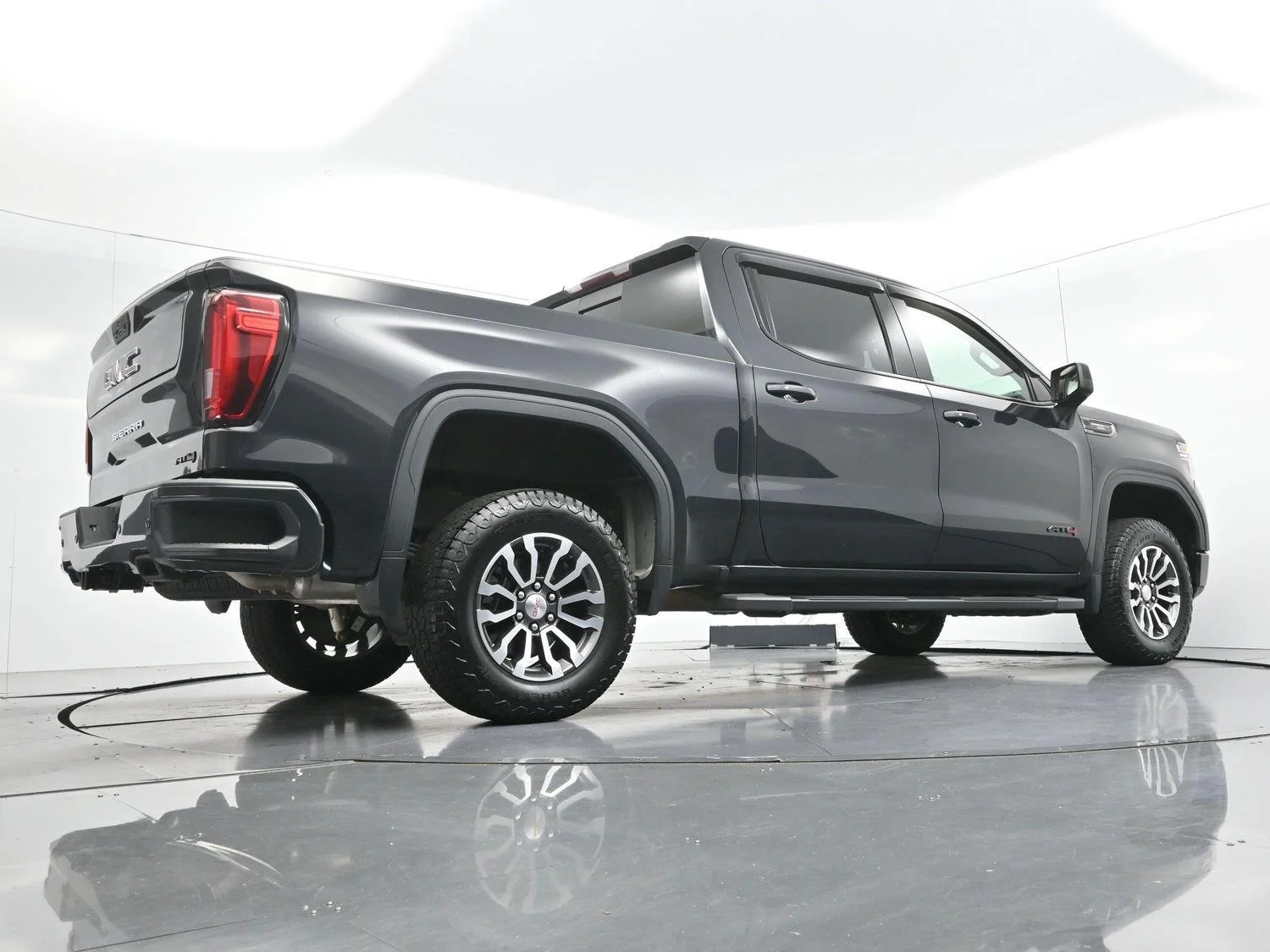 Used 2020 CARBON BLACK METALLIC GMC AT4 image 53
