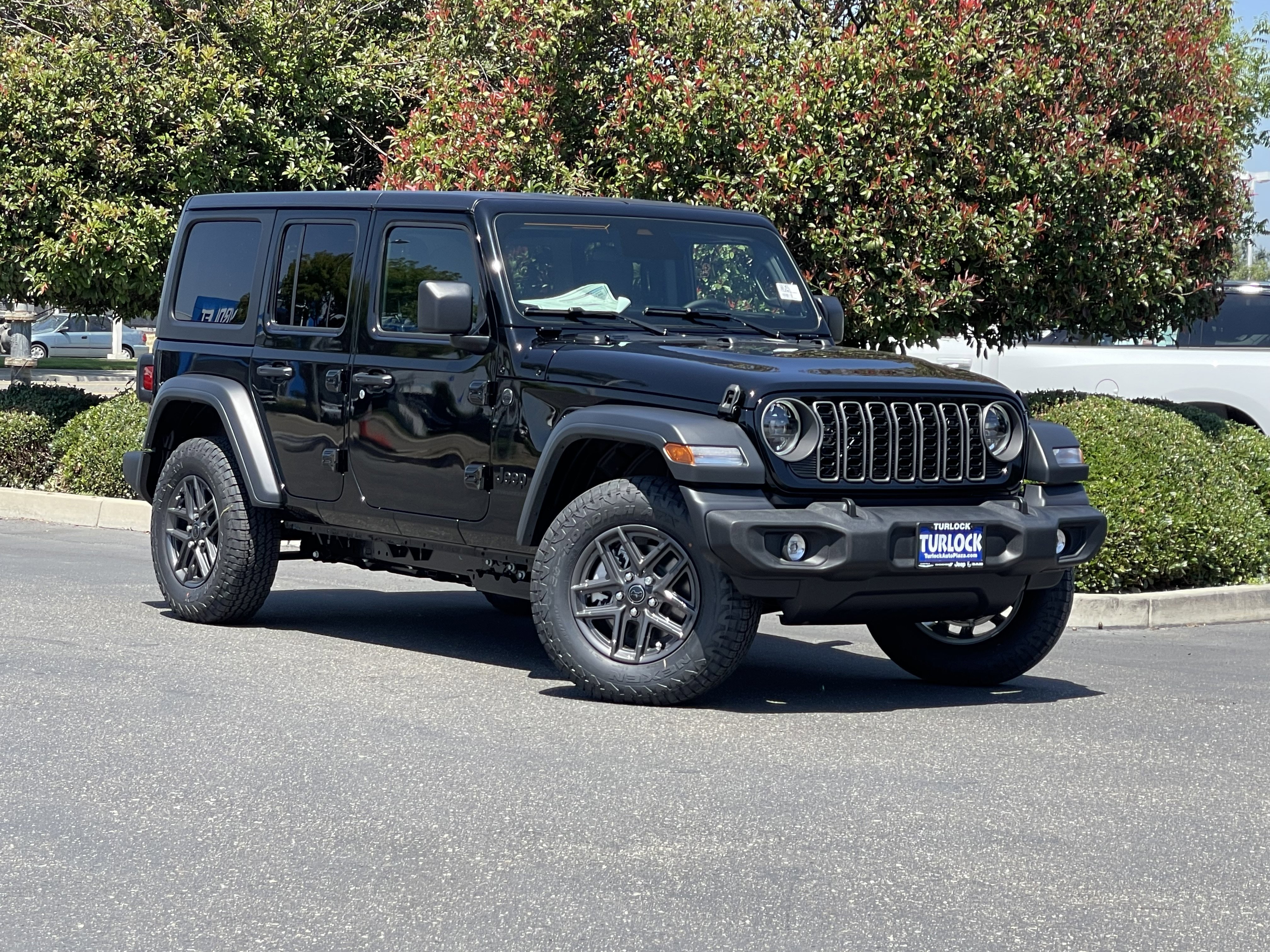 New 2026 Black Clear-Coat Exterior Paint Jeep Sport S image 2