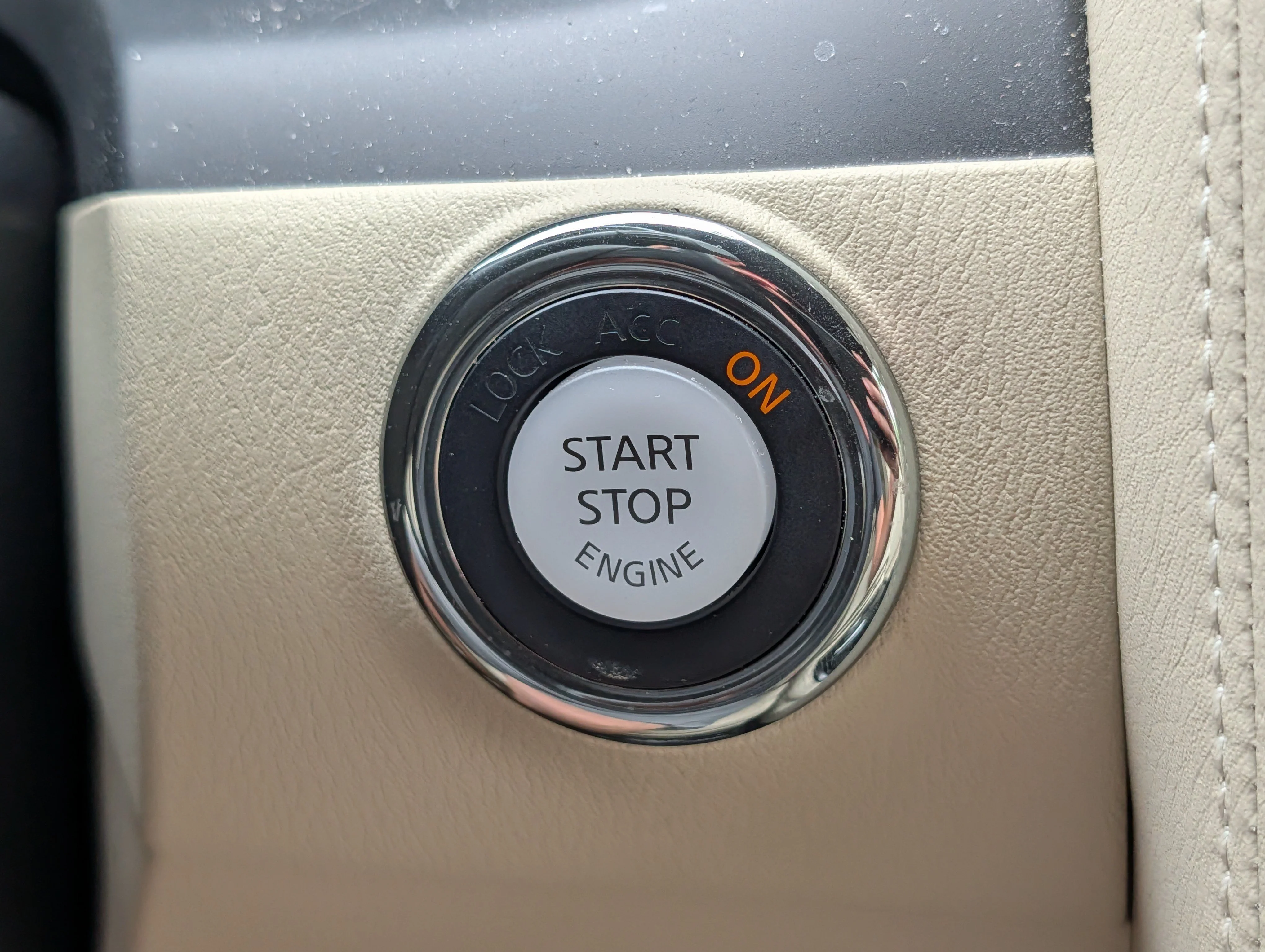 Used 2023 Moonstone White INFINITI SENSORY image 29