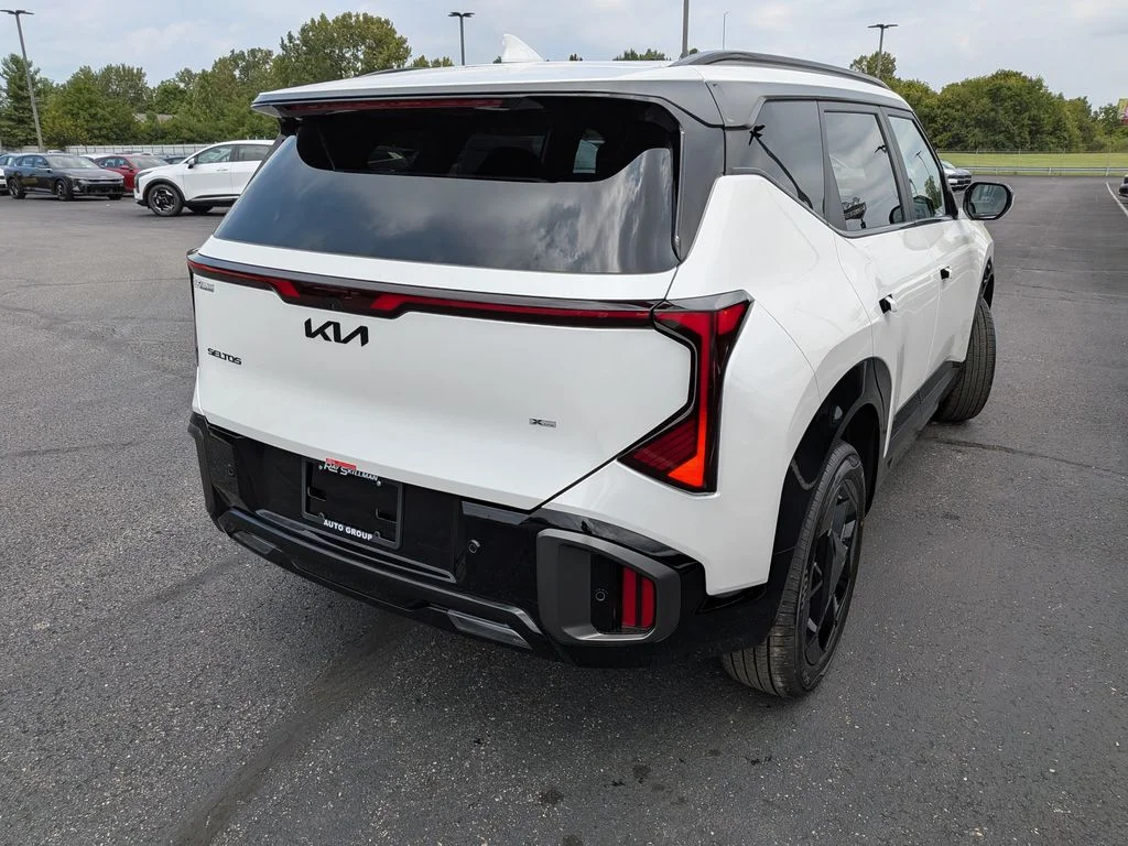 New 2027 Snow White Pearl Kia X-Line S image 34