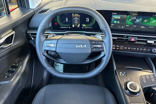 Used 2026 Gravity Gray Kia LX image 18
