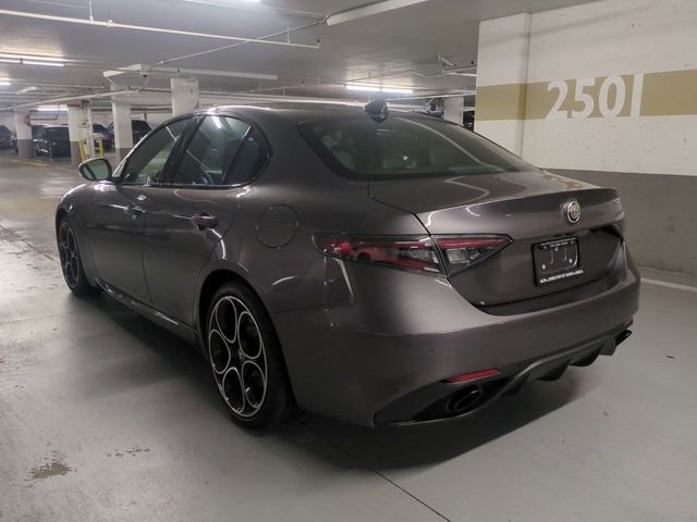 2025 Alfa Romeo Giulia Base - Photo 5