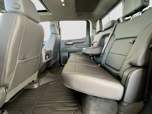 New 2026 Onyx Black GMC SLT image 17