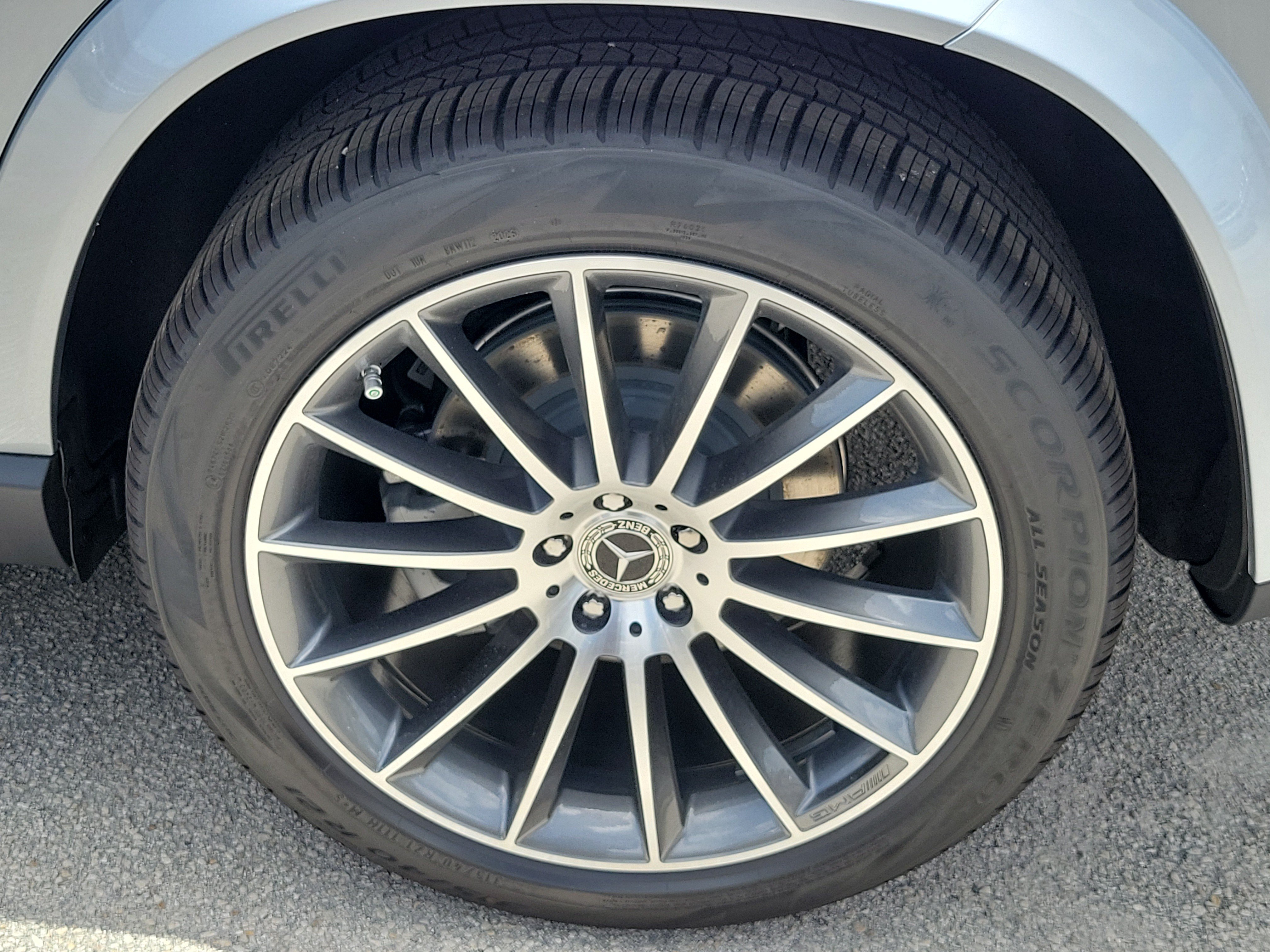 New 2026 Cirrus Silver Metallic Mercedes-Benz GLE 350 image 40