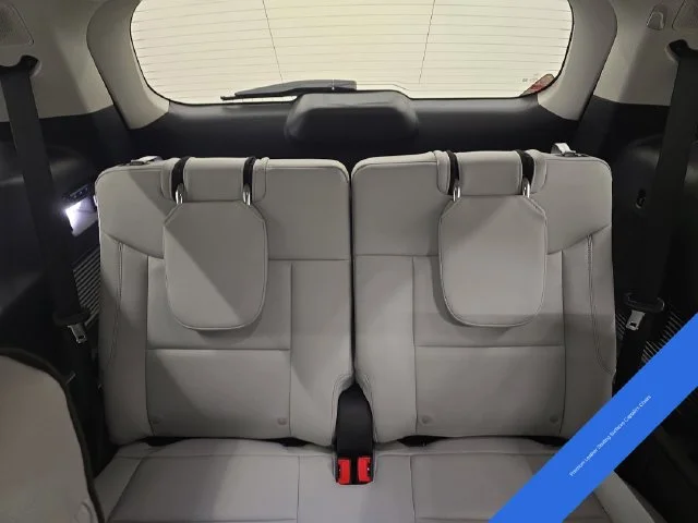 New 2026 Agate Black Metallic Ford Platinum™ image 24