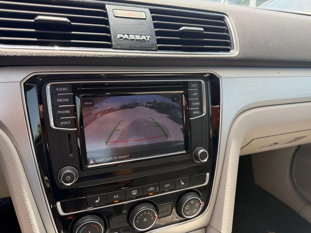 Used 2019  Volkswagen 2.0T Wolfsburg Edition image 14