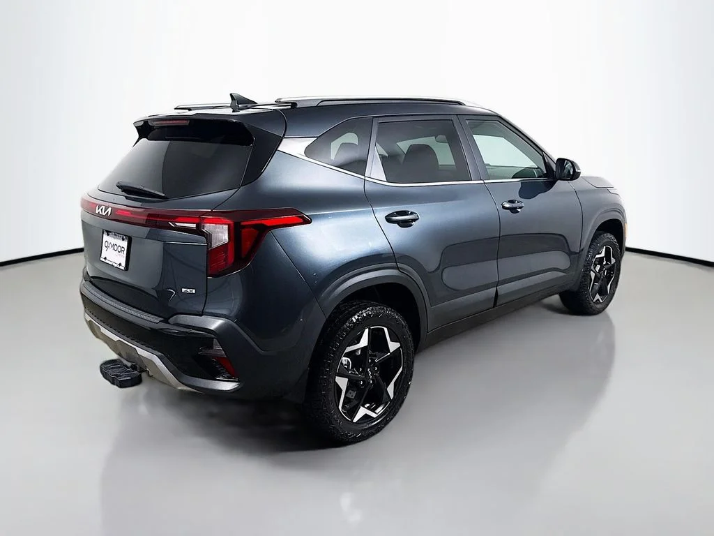 Used 2024 Gravity Gray Kia EX image 7