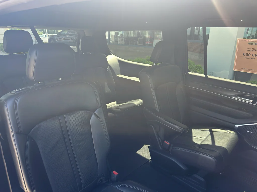 Used 2024 Gray Jeep Series III image 3