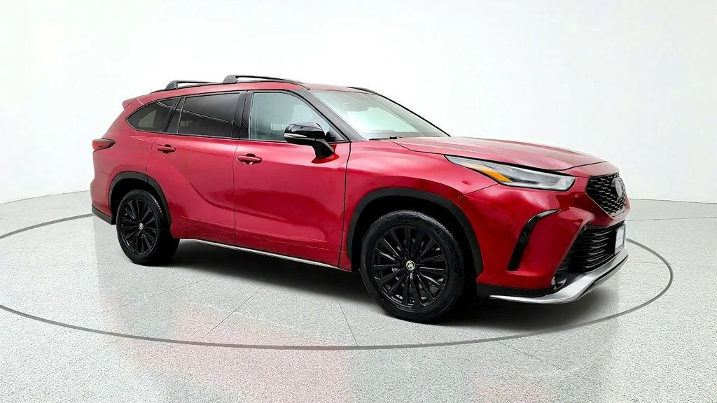 Used 2024 Ruby Flare Pearl Toyota XSE AWD image 3