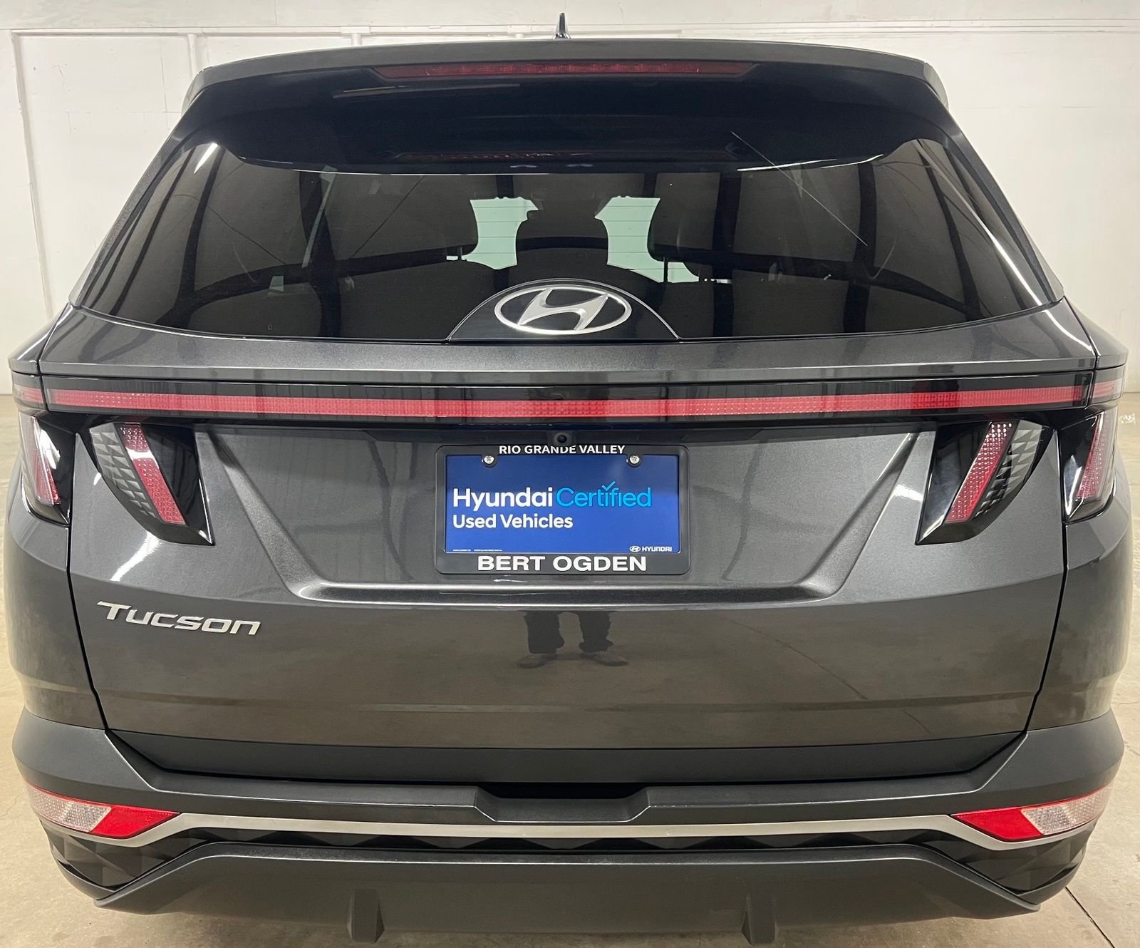 Certified Used 2023 Gray Hyundai SEL image 5