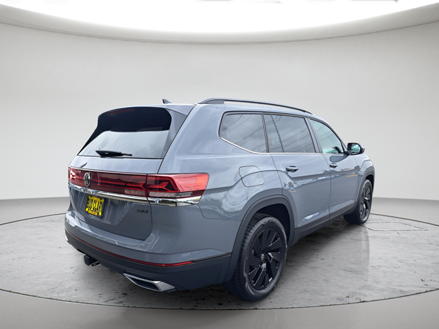 New 2026 Pure Gray Volkswagen 2.0T SE W/TECHNOLOGY image 3