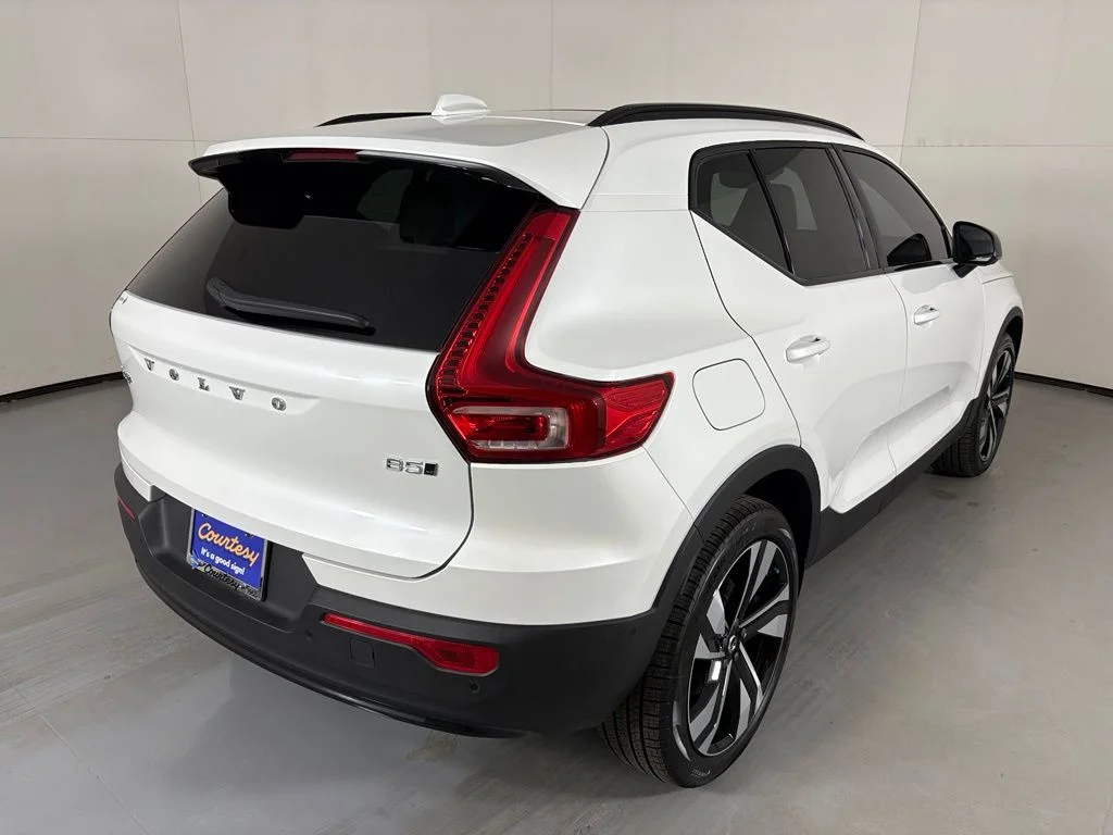 New 2026 Crystal White Volvo Plus image 8