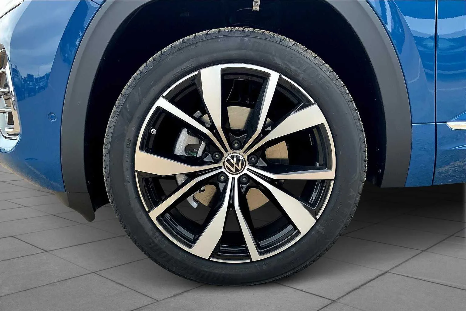 2026 Volkswagen Atlas SEL Premium R-Line - Photo 12
