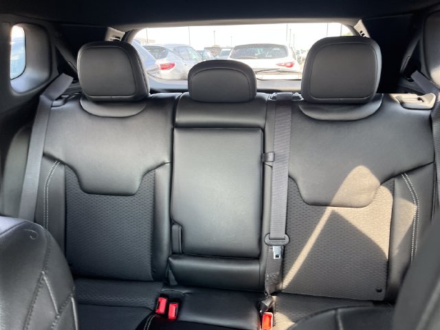 Used 2023 Gray Jeep Latitude image 13