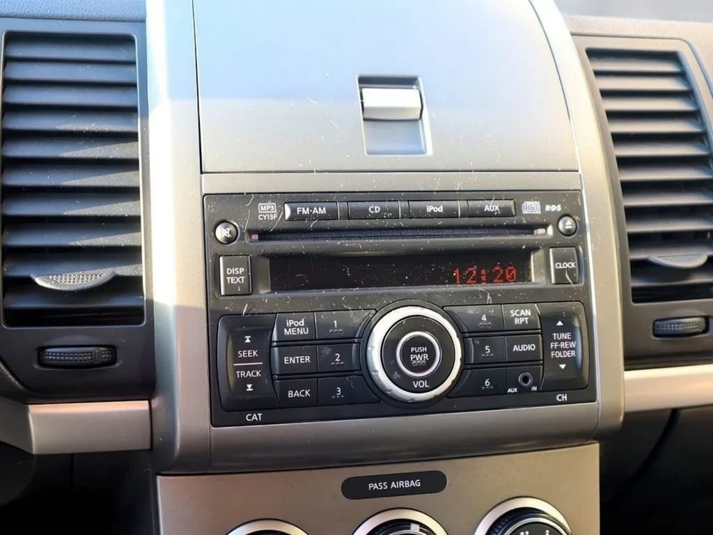 2012 Nissan Sentra S - Photo 16