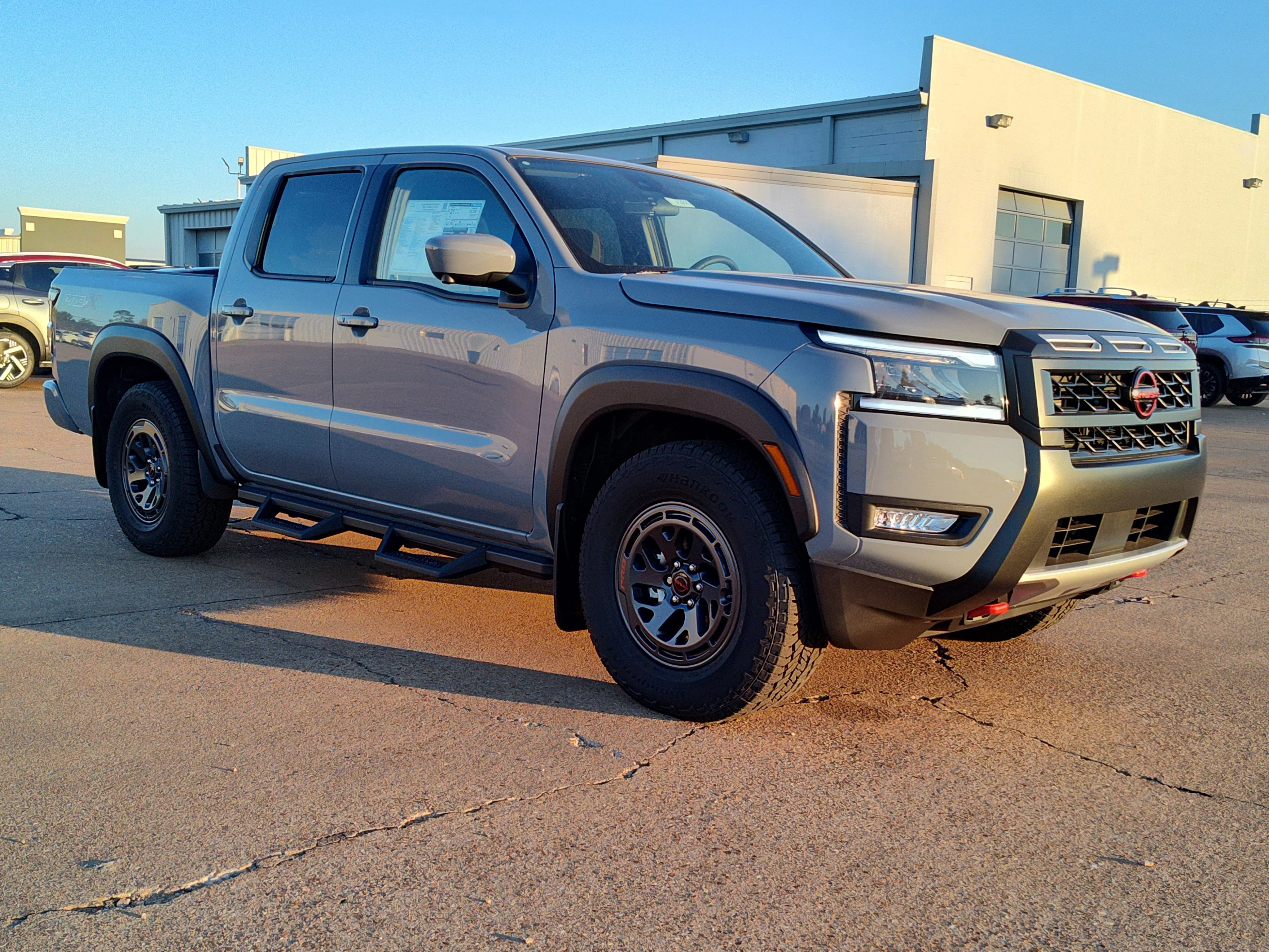 2026 Nissan Frontier PRO-X - Photo 6