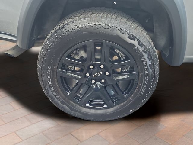 Used 2025 Sterling Gray Metallic Chevrolet Trail Boss image 23