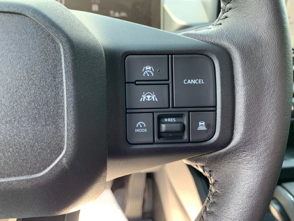 Used 2026  Toyota SE image 28