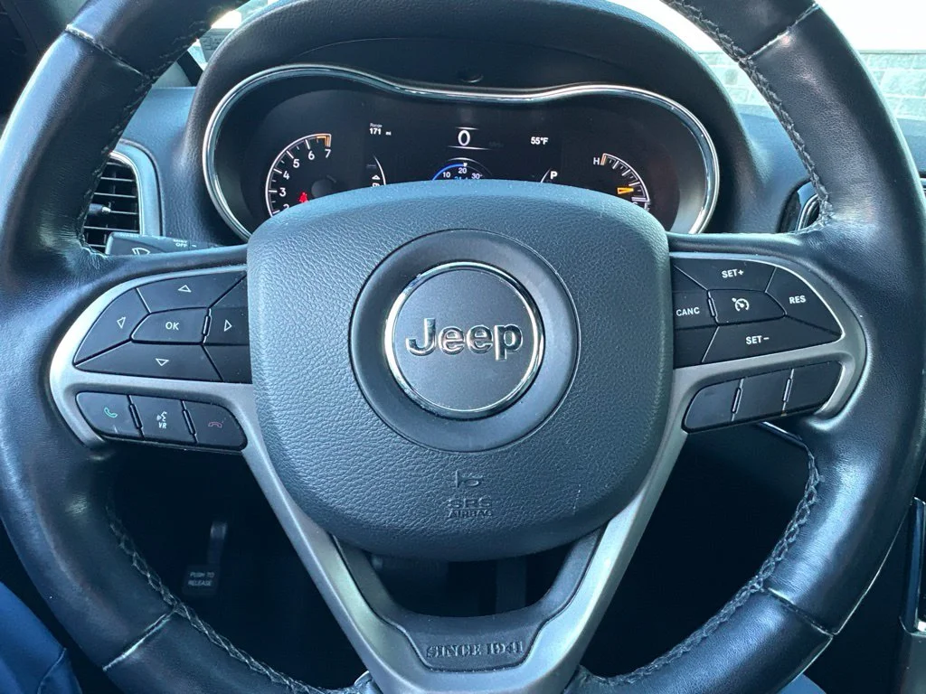 Used 2021 White Jeep Limited image 26