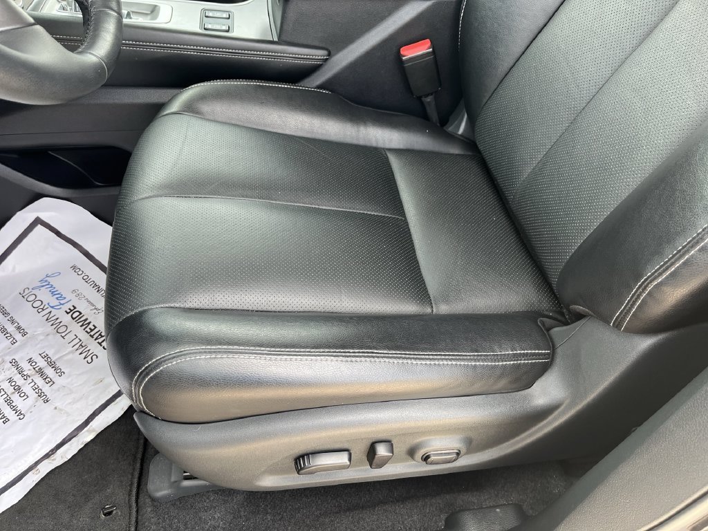 Used 2023 Gray Nissan SL image 14