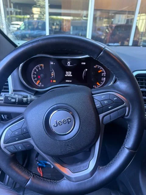 Used 2018 Black Jeep Altitude image 6