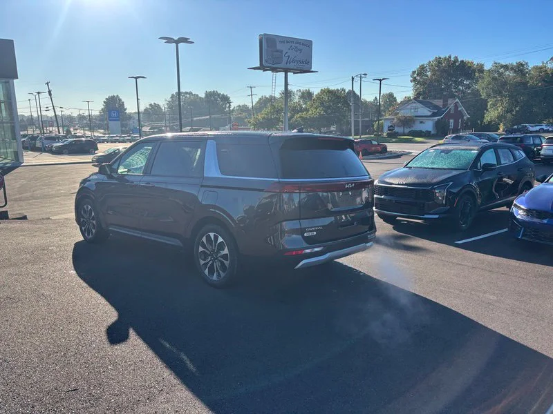 Used 2024 Gray Kia EX image 6