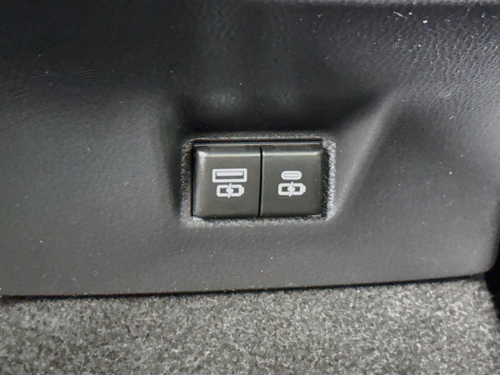 Used 2025 Ice Cap Toyota LE image 37