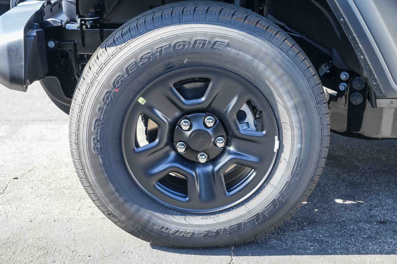 New 2026 Granite Crystal Metallic Clear-Coat Exterior Paint Jeep Sport image 9