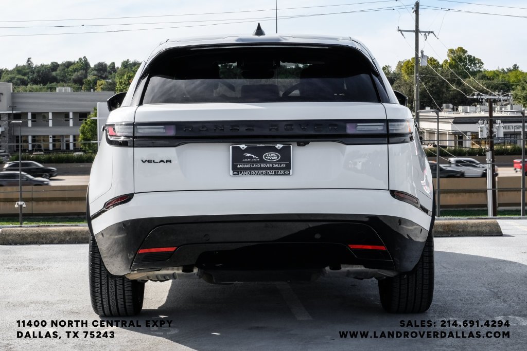 Certified Used 2026 White Land Rover Dynamic SE image 7