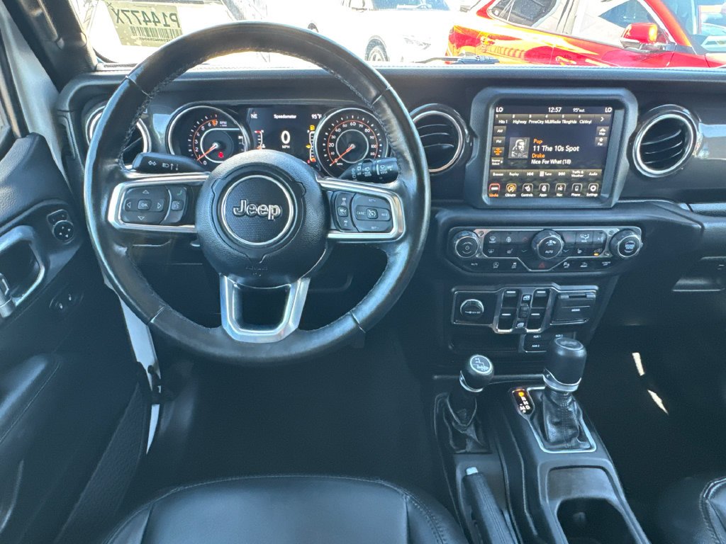 Used 2022 White Jeep Unlimited Sahara Altitude image 21