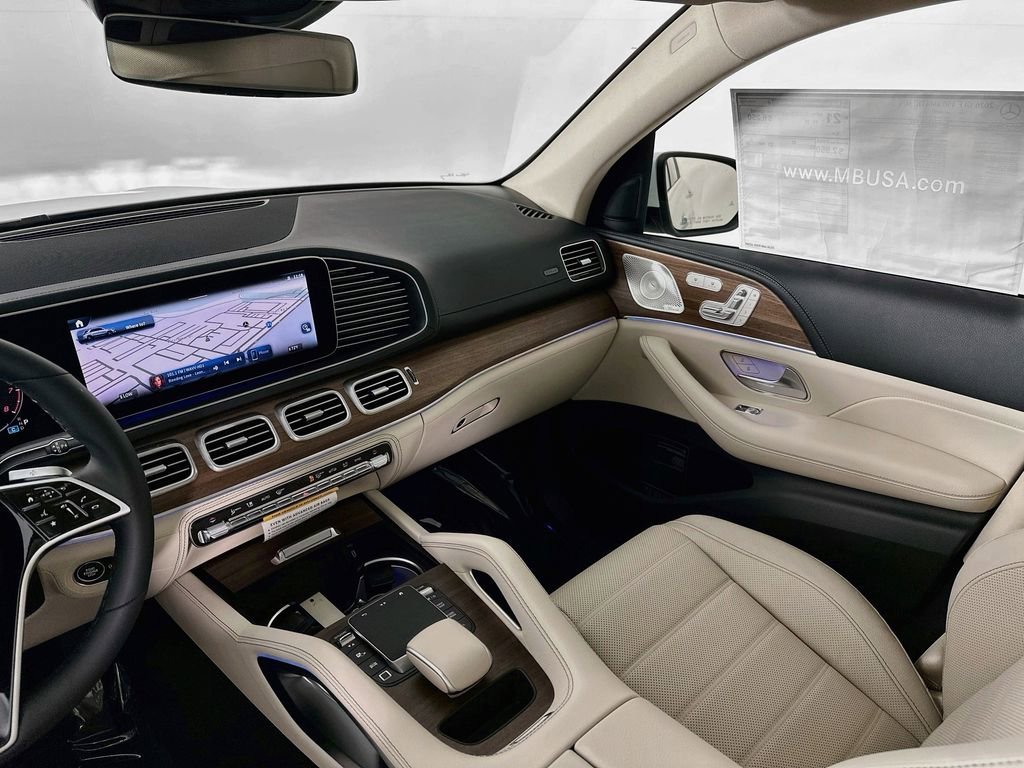 New 2026 MANUFAKTUR Moonlight White Metallic Mercedes-Benz GLE 450 image 59