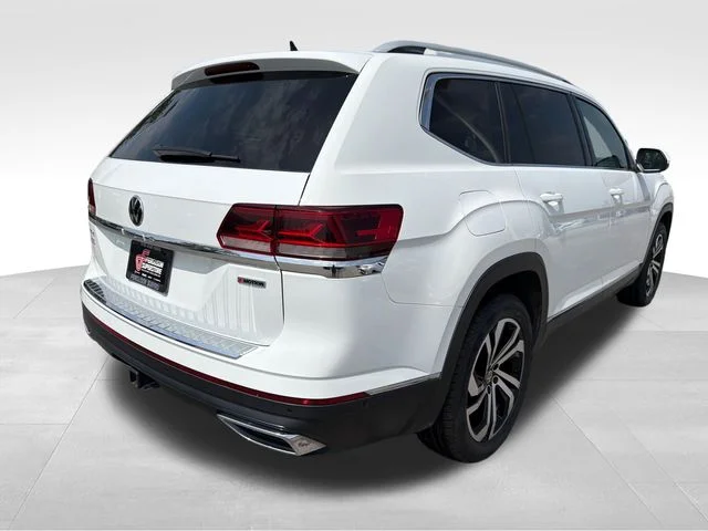 Used 2021 White Volkswagen SEL Premium image 7